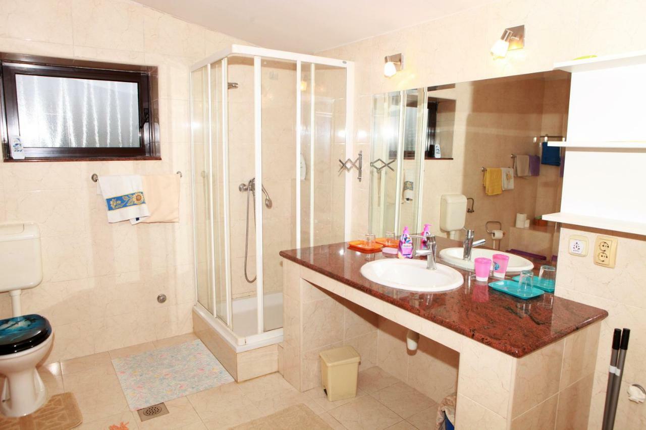 Apartmani Kristanic Karlovac Exteriör bild