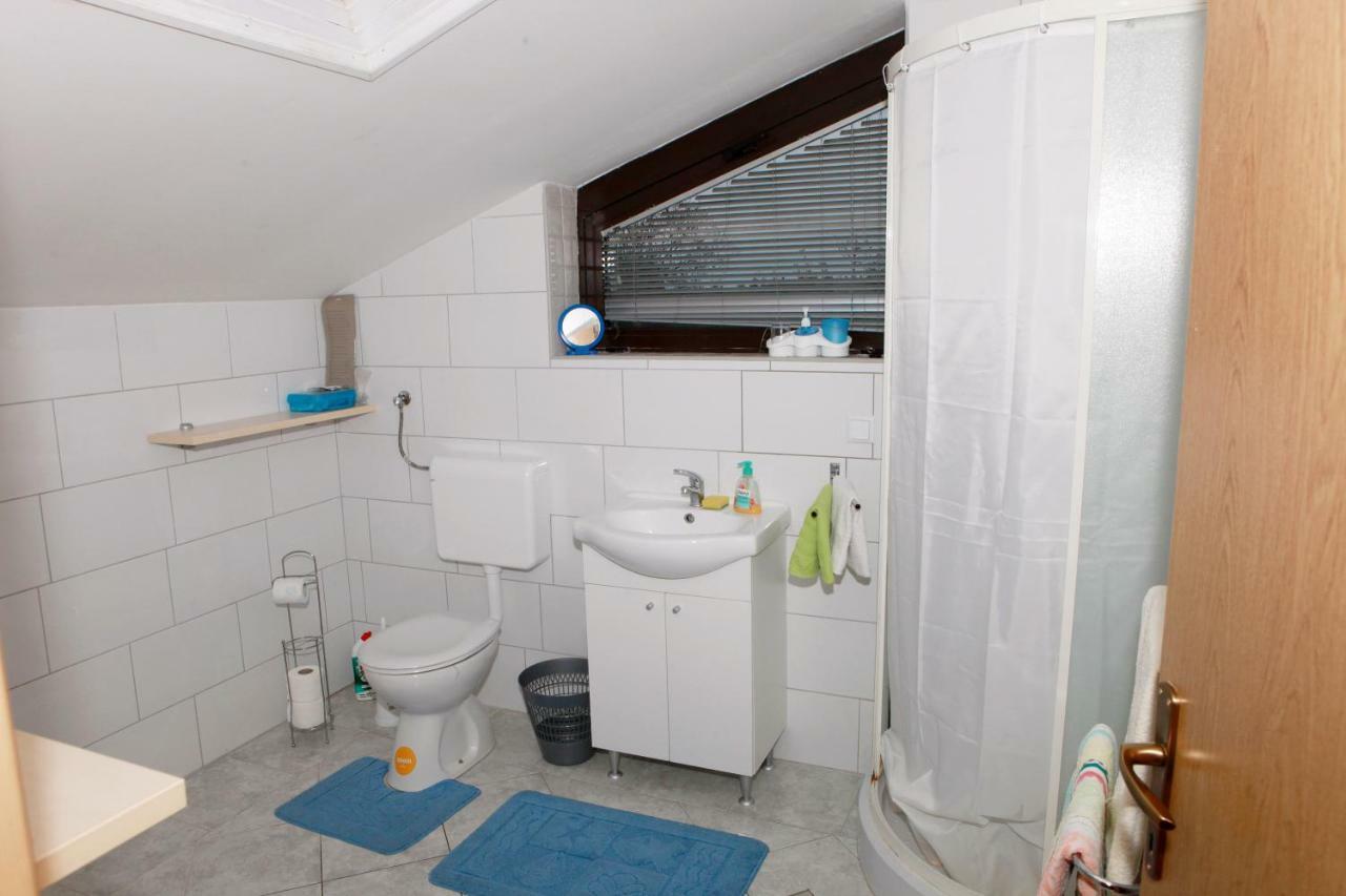 Apartmani Kristanic Karlovac Exteriör bild